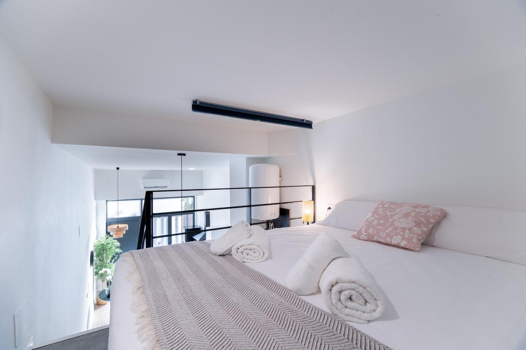 Cr - Loft - Moderno Y Coqueto Estudio Duplex Cerca De Avenida Francia Y Ciencias * Valencia